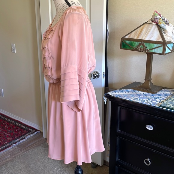 Boundary & Co. Silk Wide Sleeve Dress - Picture 3 of 9